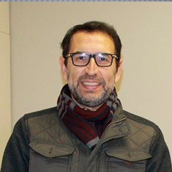 Dr. Marco Flores